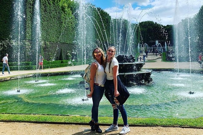 Versailles Bike Tour with Market, Gardens & Guided Palace Tour - The royal gardens by bicycle