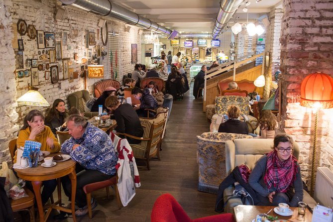 Vienna for Food Lovers: Cafés, Markets & Austrian Cuisine - Café Korb and the Viennese coffeehouse ritual