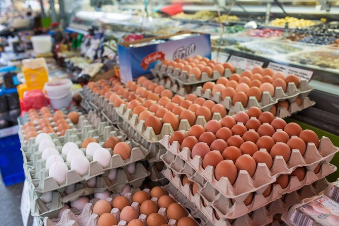 Vienna for Food Lovers: Cafés, Markets & Austrian Cuisine - Public transport is part of the lesson