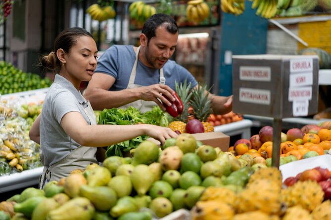 VIP Bogota City Tour: Farmers Market, Monserrate, Candelaria, 9hr - Why this Bogotá tour works well in one full day