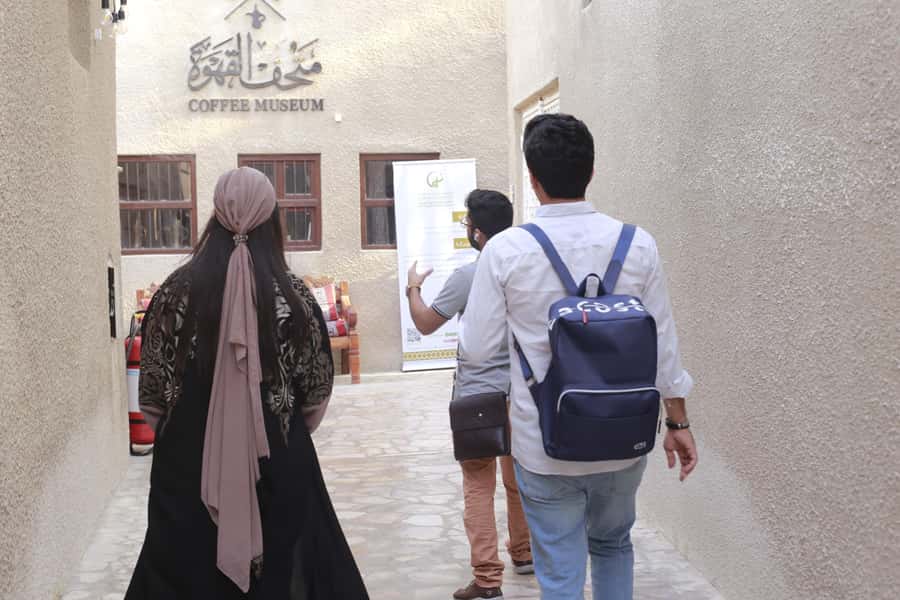 Walking Tour in Dubai. Souks, museums, Local Food Testing - Gold Souk and the final half hour