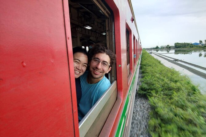 Wheelchair & Luxury Tour to Floating & Railway Markets - Damnoen Saduak by motorboat