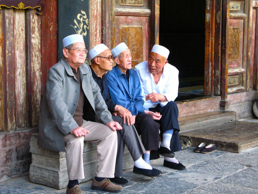 Xi'an Muslim Quarter Night Market Foodie Walking Tour - Key points at a glance
